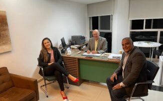 Comissão de Direito Médico Veterinário da OAB/RJ reúne-se com dirigentes do Conselho Regional